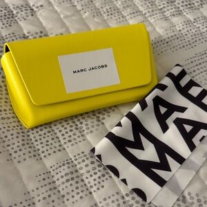Marc Jacobs Yellow Sunglasses Case with Branded Monochrome cleaning cloth